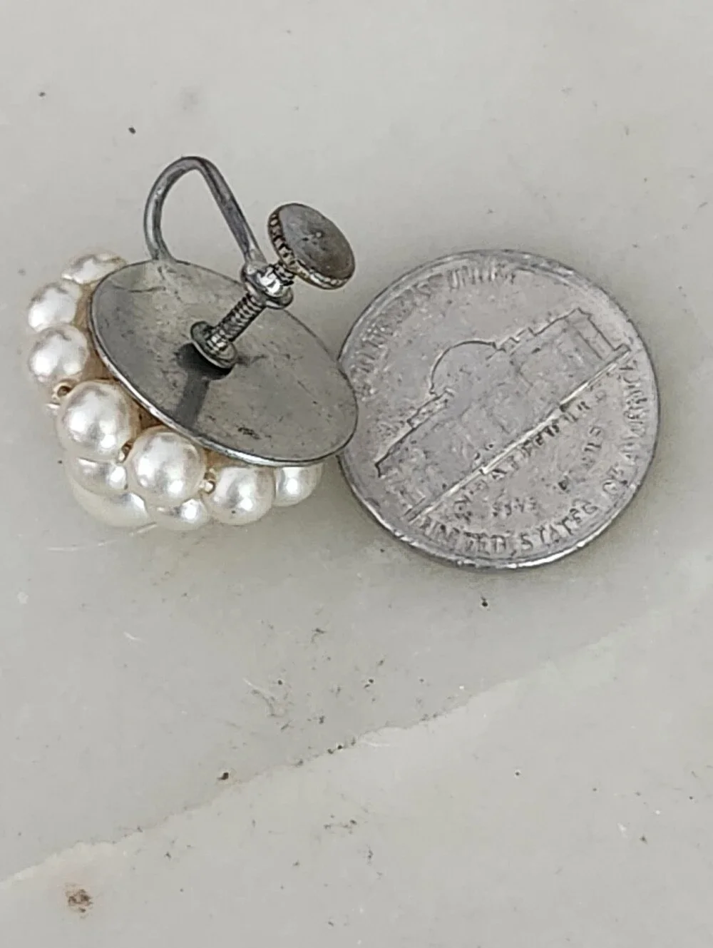 Vtg Classic Faux Pearl Cluster Screw Back Earrings
